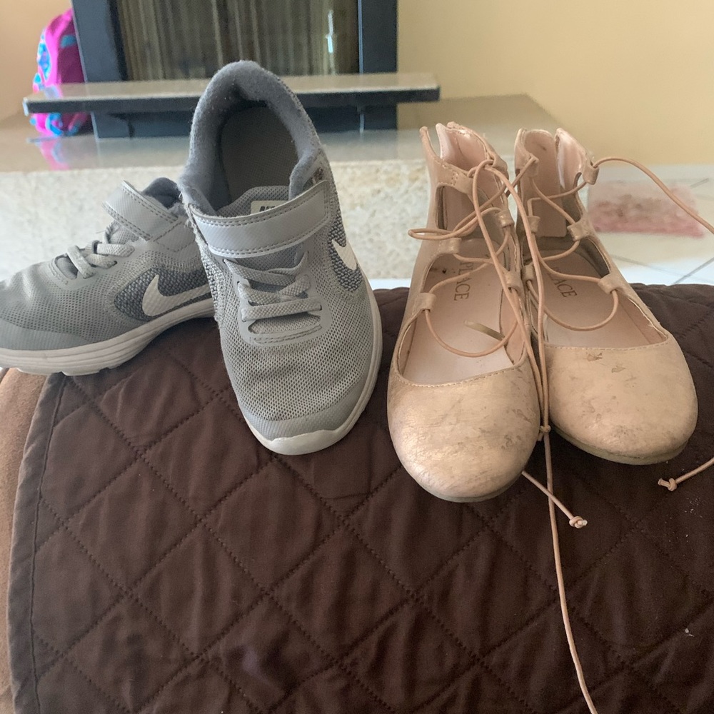 Girls shoes
